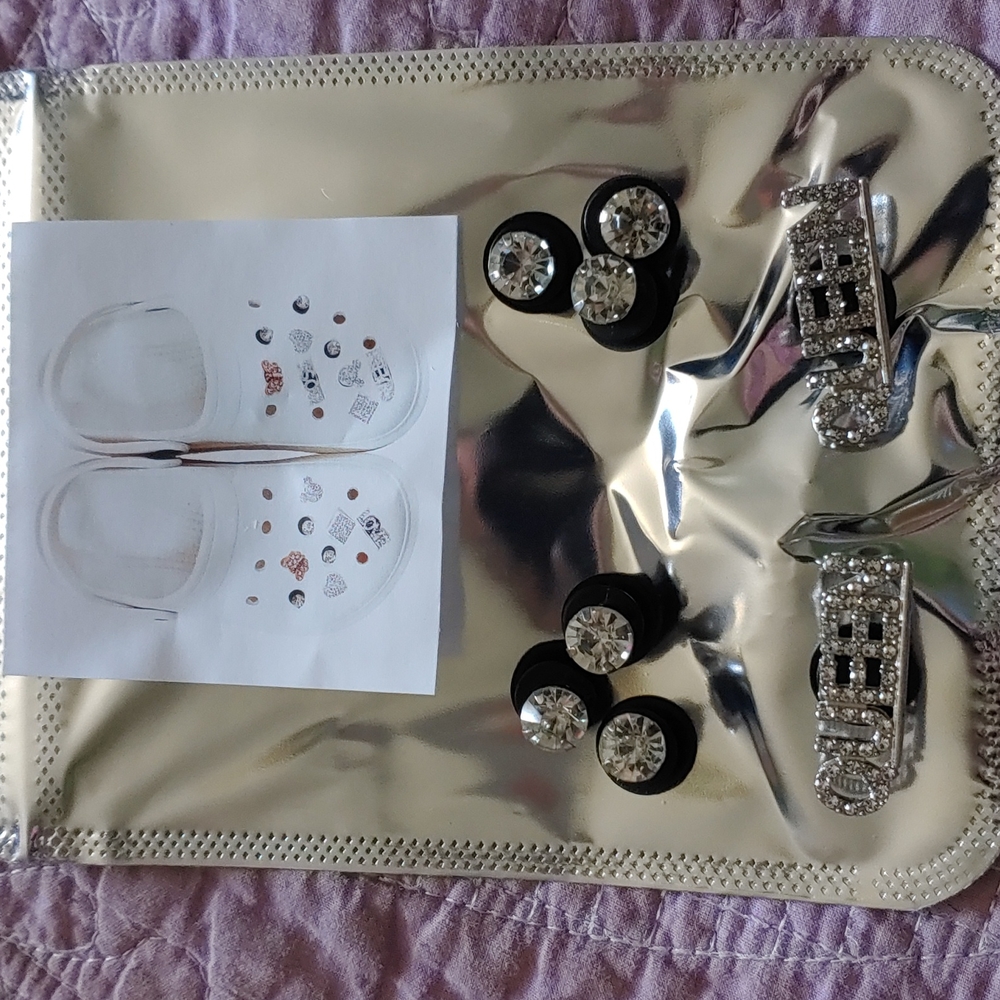 Set of Croc pins